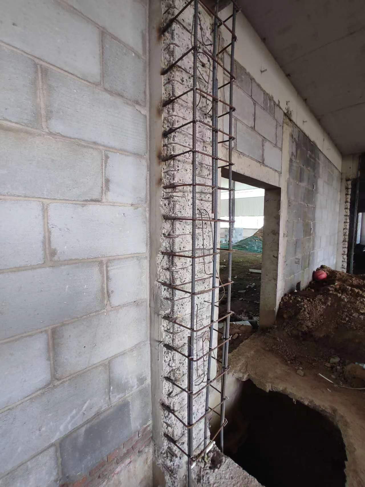 铁门关混凝土浇筑后多久可以拆模板